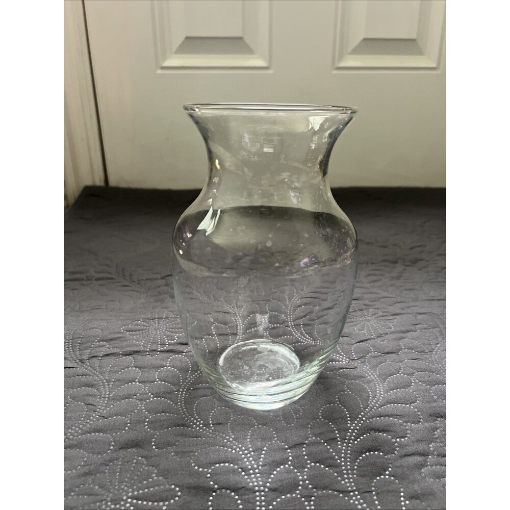 Modern Clear Glass Vase–8" Tall Round Base–Minimalist Centerpiece for Flowers